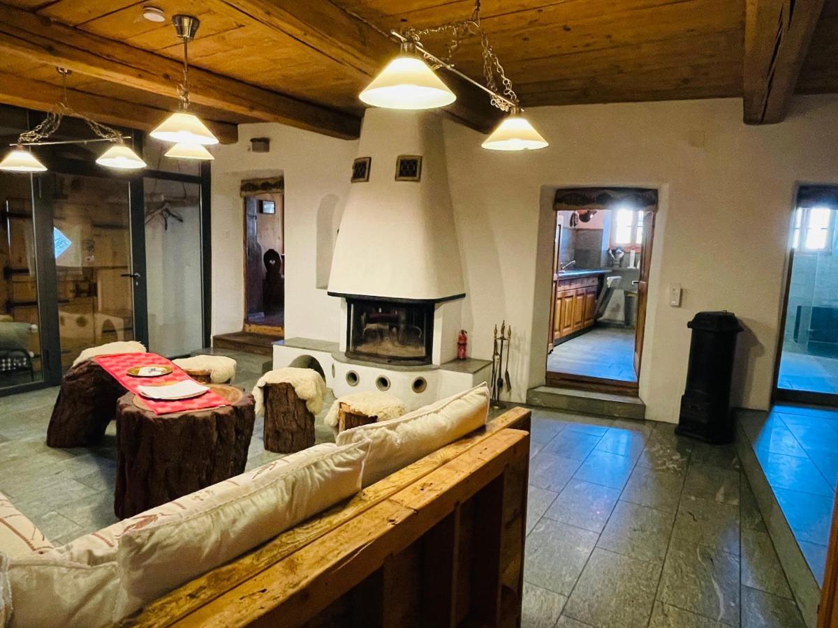Ferienwohnung Chasa Engadina Sent GR Zimmer foto