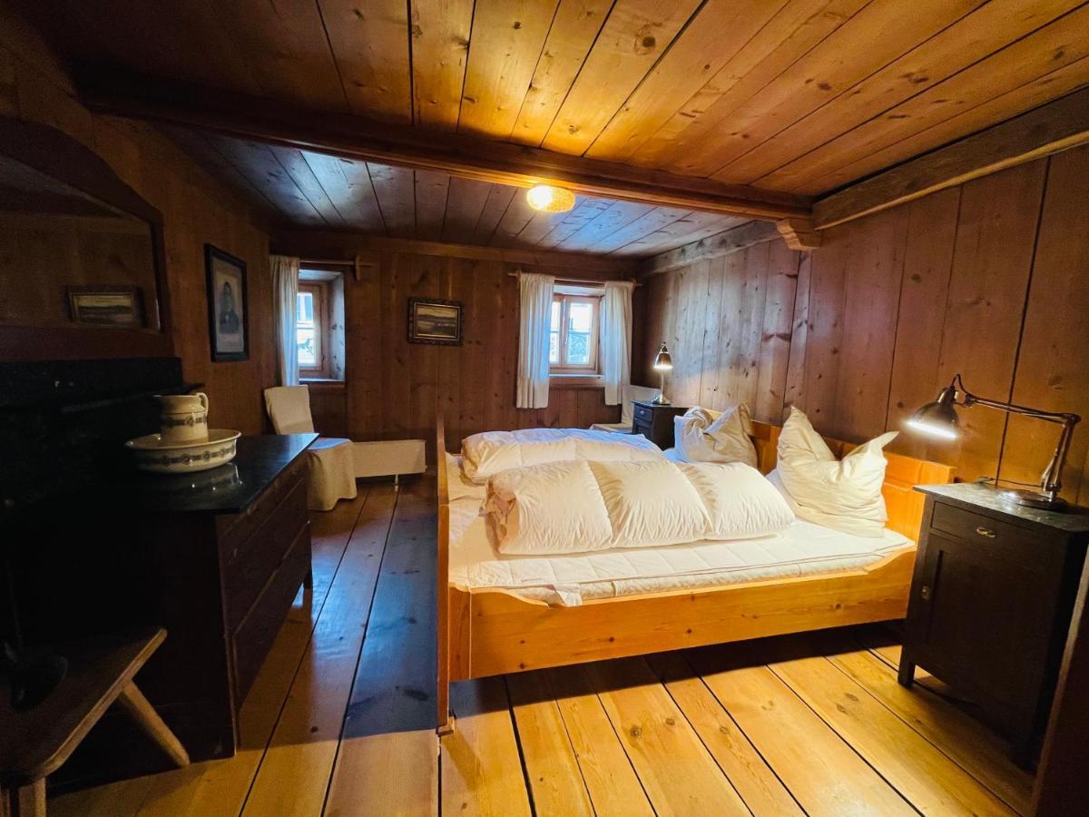 Ferienwohnung Chasa Engadina Sent GR Zimmer foto