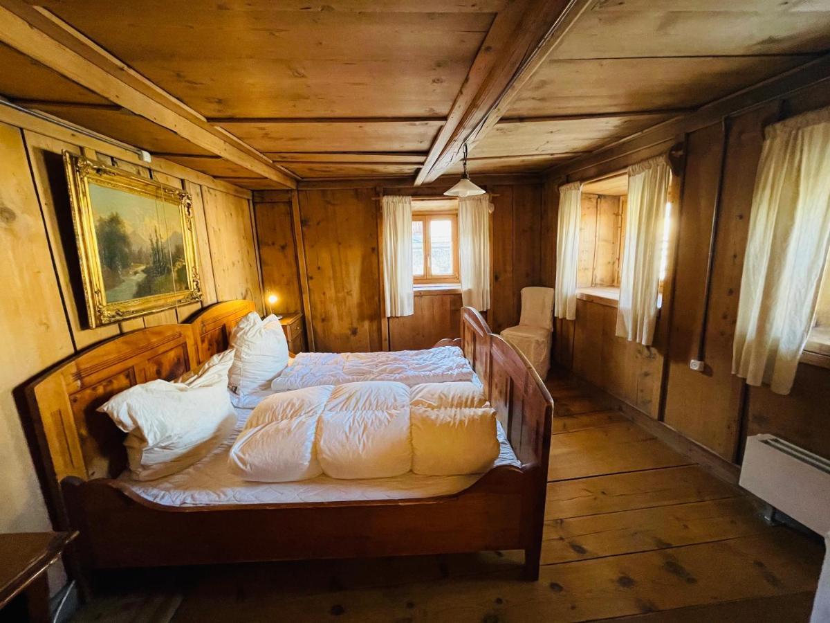 Ferienwohnung Chasa Engadina Sent GR Zimmer foto